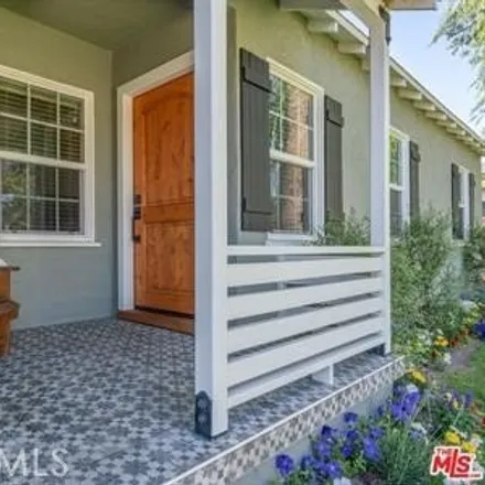 Image 2 - 5933 Simpson Avenue, Los Angeles, CA 91607, USA - House for rent