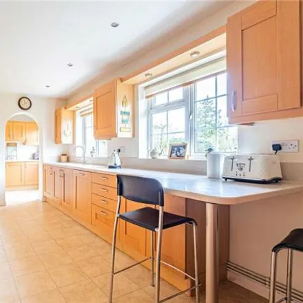 Image 2 - Dyers Road, Eaton Bray, LU6 2BE, United Kingdom - House for sale