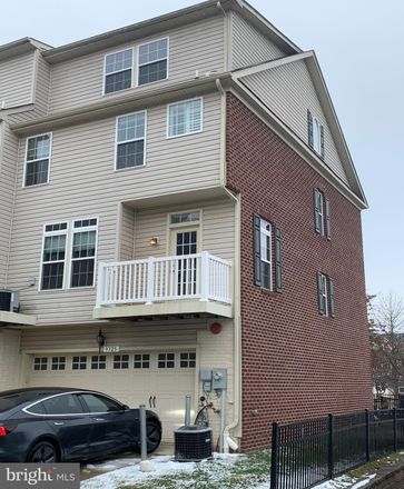 Rent this 3 bed loft on 9325 Paragon Way in Owings Mills, MD 21117