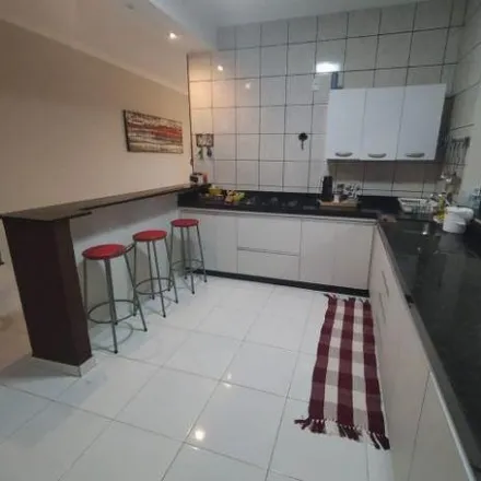 Buy this 2 bed house on Rua das Juritis in Cidade Jardim, Uberlândia - MG