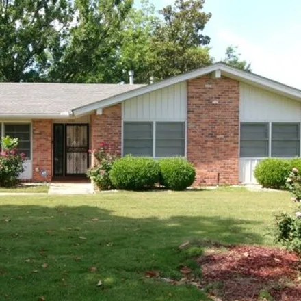 Buy this 3 bed house on 3242 N Colonial Dr in Montgomery, Alabama