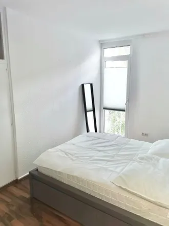 Rent this 1 bed apartment on Hellerhofstraße 29 in 60327 Frankfurt, Germany