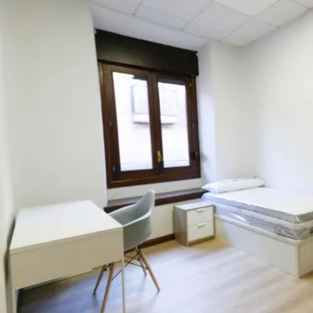 Rent this 8 bed room on Calle de Libreros in 20, 28801 Alcalá de Henares