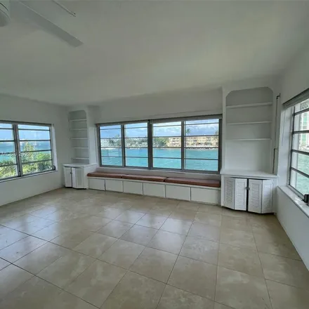 Image 5 - 7940 West Drive, North Bay Village, Miami-Dade County, FL 33141, USA - Apartment for rent
