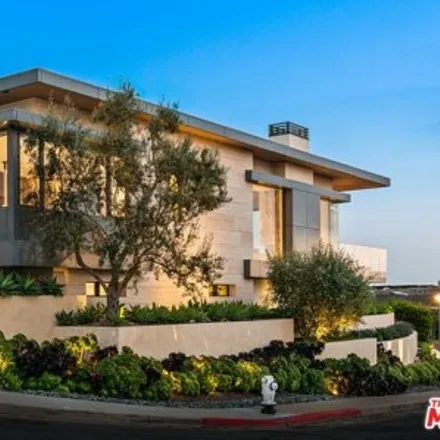 Buy this 5 bed house on 1003 Bonnie Doone Terrace in Newport Beach, CA 92625