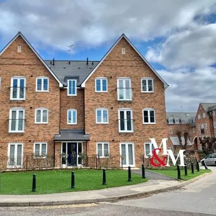 Image 1 - Aldi, Vimy Road, Leighton Buzzard, LU7 1ER, United Kingdom - Apartment for rent