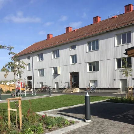 Rent this 2 bed apartment on Kärragatan 37 B in 464 31 Mellerud, Sweden