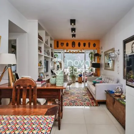 Buy this 2 bed apartment on Araucária in Rua Pinheiro Guimarães 115, Botafogo
