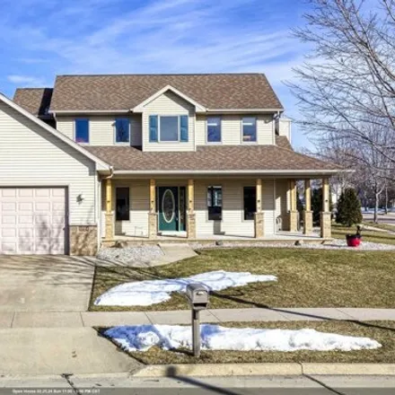 Buy this 4 bed house on Bedford Lane in Appleton, WI 54915