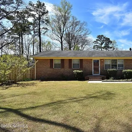 Buy this 3 bed house on 1499 Blue Jay Court in Quail Ridge, New Bern