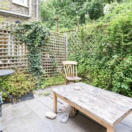 Image 9 - Gillespie Park Nature Reserve, Seven Sisters Road, London, N4 2HX, United Kingdom - Apartment for rent