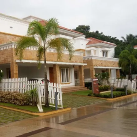 Rent this 4 bed house on St. Paul's College in Seaport Airport Road, Ernakulam District