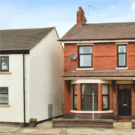 Buy this 3 bed duplex on Crewe Road in Wheelock, CW11 3RX