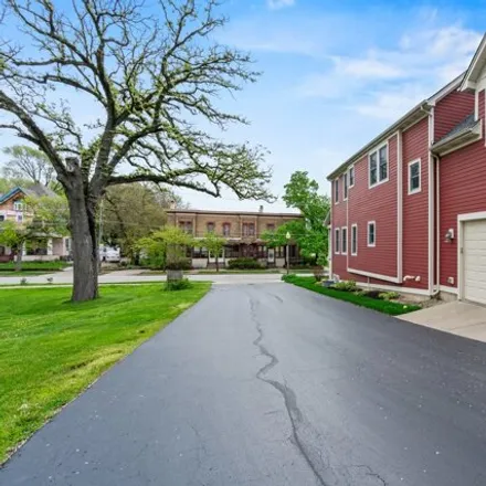 Image 6 - South Channing Street, Elgin, IL 60120, USA - House for sale