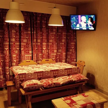 Rent this 2 bed apartment on Les Anémones des Alpes in Promenade Clotaire Collomb, 38750 L'Alpe d'Huez