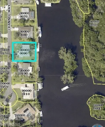 Image 4 - 2162 Channel Way, Lee County, FL 33917, USA - House for sale