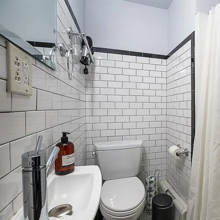 Image 3 - 509 East 87th Street, New York, NY 10128, USA - Room for rent