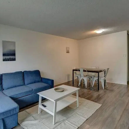 Image 7 - Laval, QC H7V 3X8, Canada - Apartment for rent