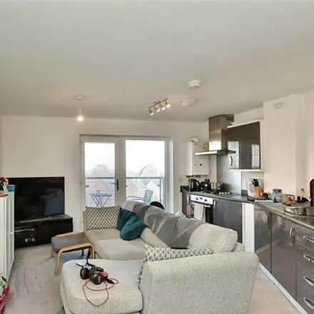Image 4 - Guildford Avenue, Milton Keynes, MK4 4LS, United Kingdom - Apartment for sale