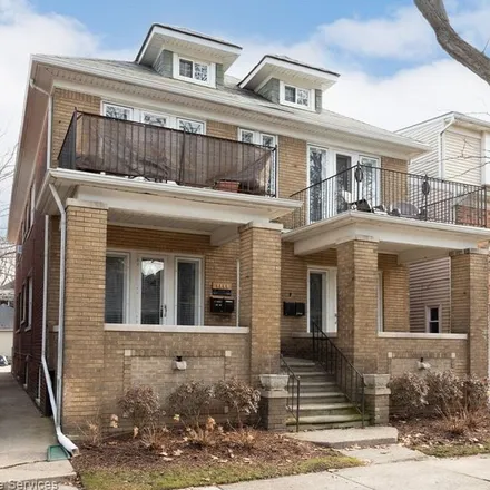 Rent this 2 bed apartment on Trombly Elementary School in 820 Beaconsfield Avenue, Grosse Pointe Park