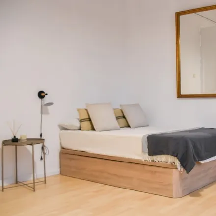 Rent this 1studio room on Carrer de Provença in 291, 08037 Barcelona