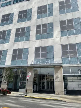 Rent this 2 bed condo on Wells Street Tower in 701 South Wells Street, Chicago