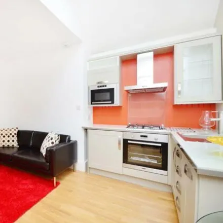Image 4 - St. Pauls Avenue, Willesden Green, London, NW2 5SU, United Kingdom - Apartment for rent