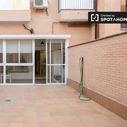 Image 16 - Madrid, Calle de Gomeznarro, 28043 Madrid - Apartment for rent