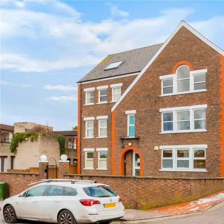 Rent this 1 bed apartment on Chestnut Close in London, SW16 2SH