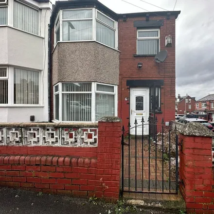 Rent this 3 bed house on Back Harehills Place in Leeds, LS8 5JQ