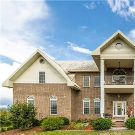 Buy this 6 bed house on Creeks Edge Drive in Henderson County, NC 28739