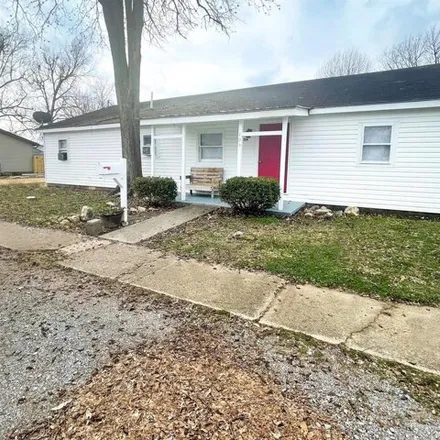 Buy this 3 bed house on 106 South Park Street in Dexter, MO 63841