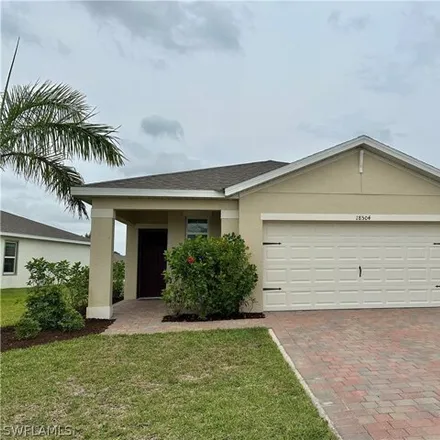 Rent this 3 bed house on Cronin Sand Lane in Lee County, FL 33917