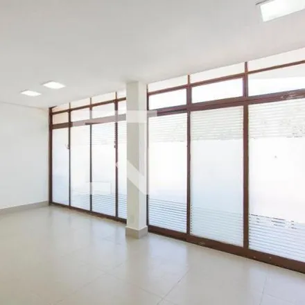 Rent this 3 bed house on Escola Estadual Messias Pedreiro in Rua Eduardo de Oliveira 980, Cazeca