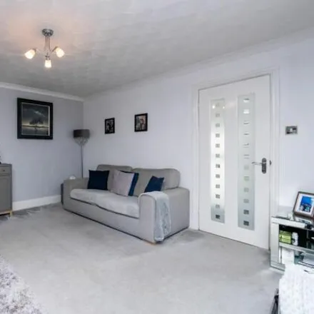 Image 3 - Meadowcroft, St Helens, WA9 3XQ, United Kingdom - Duplex for sale