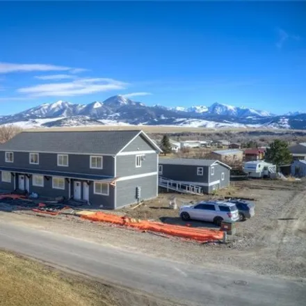 Buy this studio house on Allspaugh in Park County, MT 59047