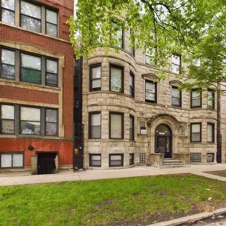 Buy this studio house on 5610 S Michigan Ave in Chicago, Illinois