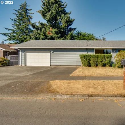 Buy this 3 bed house on 2116 Wahclellah Avenue in Vancouver, WA 98661