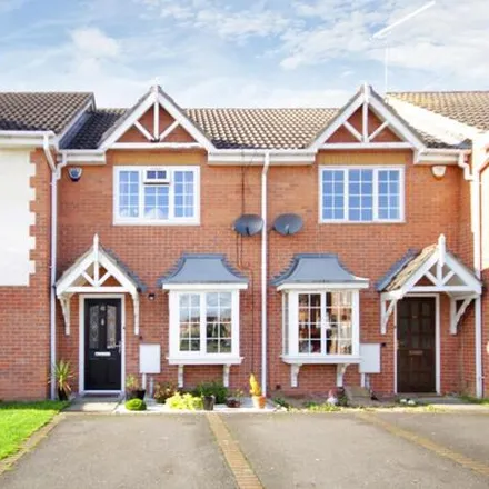 Rent this 2 bed townhouse on Cranhill Close in Derby, DE23 3XU