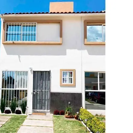 Buy this studio house on Circuito Cañadas del Bosque in Ciudad Tres Marías, 58254 Morelia