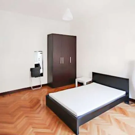 Image 2 - awning, Corso Plebisciti, 20129 Milan MI, Italy - Apartment for rent
