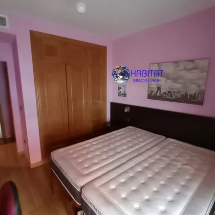 Rent this 3 bed apartment on Gran Via de les Corts Catalanes (lateral mar) in 600, 08007 Barcelona