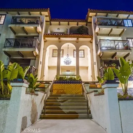 Buy this 2 bed condo on 1158 West 13th Street in Los Angeles, CA 90731
