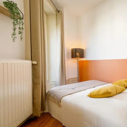 Rent this 4 bed room on 7 Rue de la République in 69001 Lyon 1er Arrondissement, France