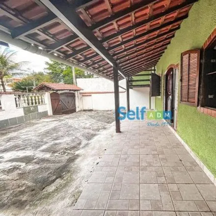Rent this 3 bed house on Rua dos Cristais in Serra Grande, Niterói - RJ