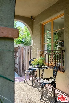 Image 4 - 2674 Locksley Place, Los Angeles, CA 90039, USA - House for sale