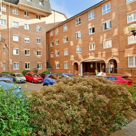 Buy this 1 bed apartment on Institute Road in High Street, Chatham
