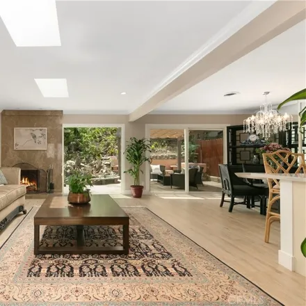Image 9 - 1300 North Natchez Place, Los Angeles, CA 90731, USA - House for sale