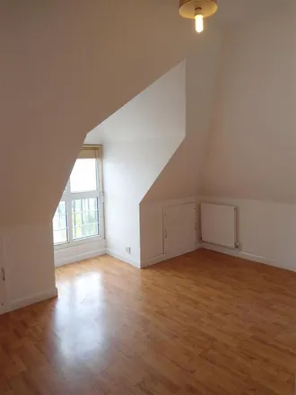 Rent this 2 bed apartment on The Cedars School in Maidstone Road, Borstal