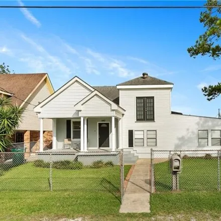 Buy this 3 bed house on 845 Carmadelle Street in Walkertown, Marrero